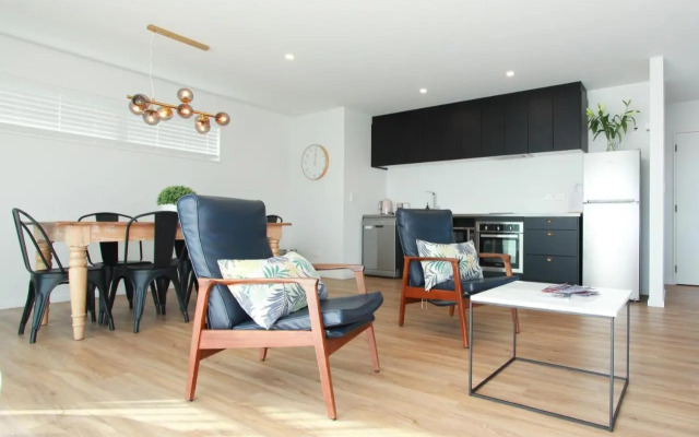 3 - Sunny Brand New house