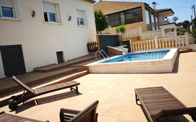 Villa con vistas piscina y relax