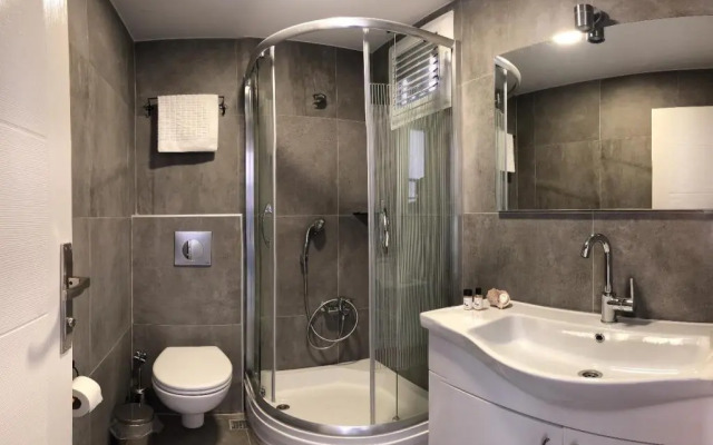 4 Oda Butik Otel