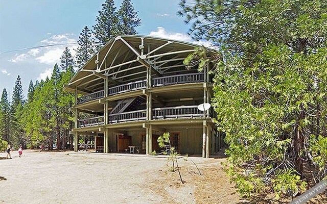 Cedar Grove Lodge