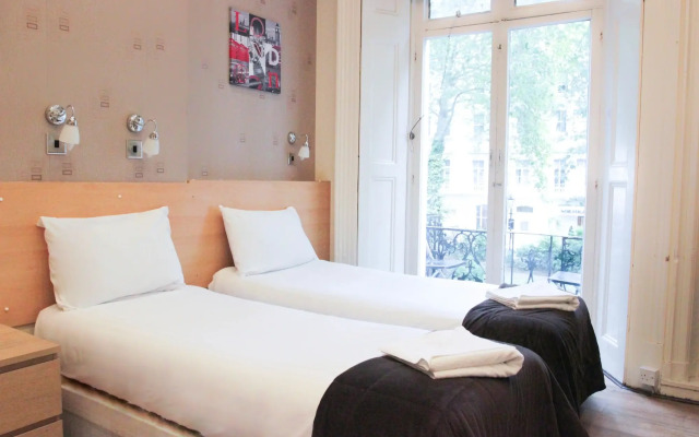 Tony's House Hotel