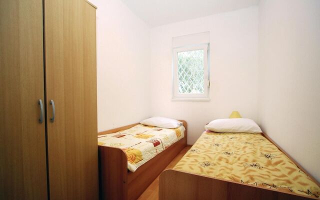 Awesome Home in Pula With 4 Bedrooms and Wifi