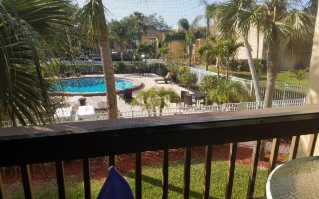 2BR/1BA Vacation Rental - Sienna Park