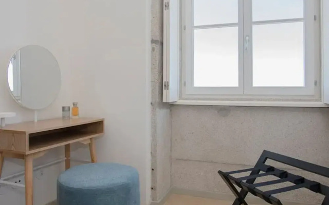 Liiiving in Porto Luxury Beachfront Apartment II