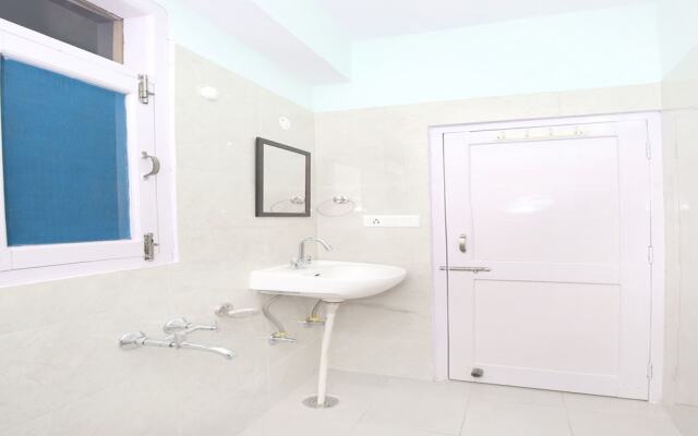 OYO 12733 Home Hill View Lower Bharari