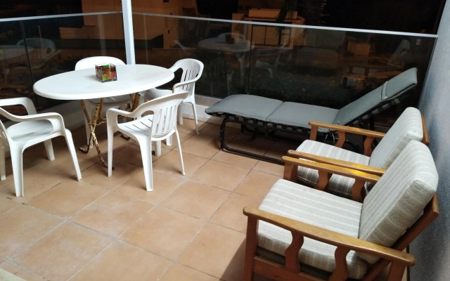 Larnaca, Pervolia 1 bedroom seaside apartment