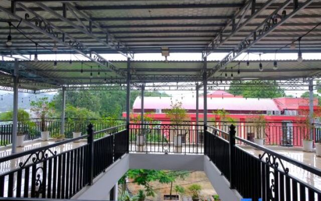 Ha Giang Hoppers Hostel and Tour