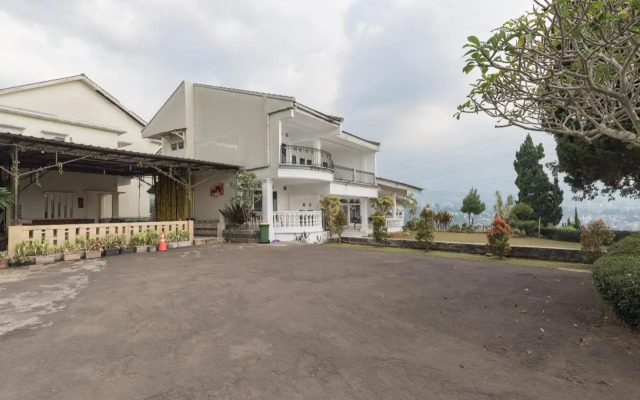 RedDoorz @ Tugu Puncak Bogor