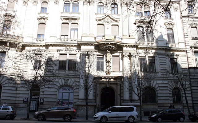 Alkotmany street Apartment