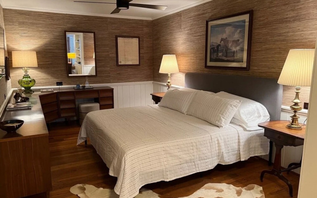 La Pension Nacogdoches