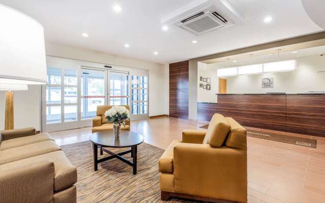 Sleep Inn Dallas Love Field - Medical District