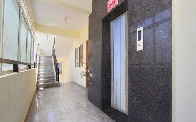 Ample Premium Suites by OYO Rooms