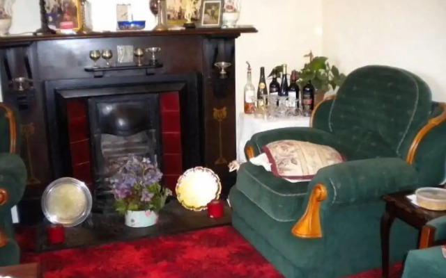 Riverside House Bed & Breakfast