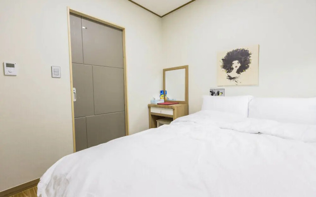 Batdol Guesthouse - Hostel