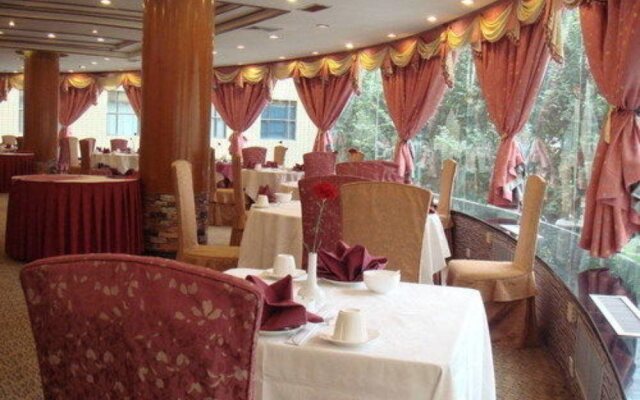 Le Garden Hotel