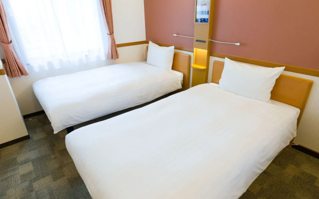 Toyoko Inn Yamato Ekimae