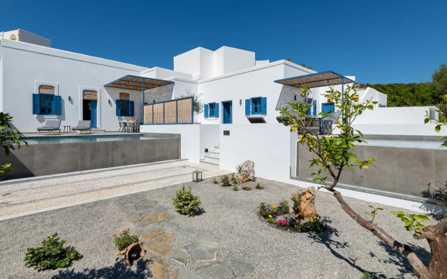 Kalathos Square Luxury Suites