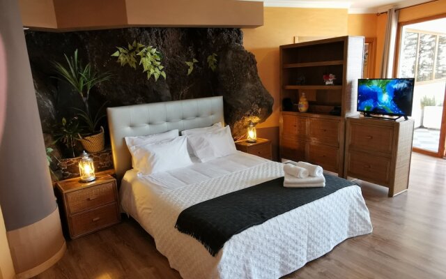 Castelo Austria - Top Floor Studio