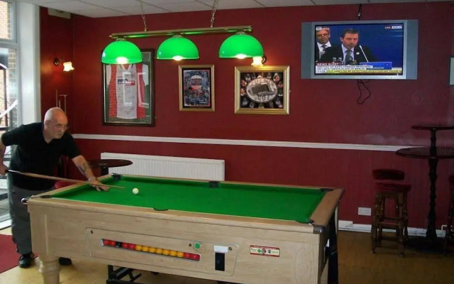 Fitzwilliam Arms Hotel