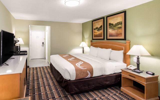 Quality Inn & Suites Plano East - Richardson