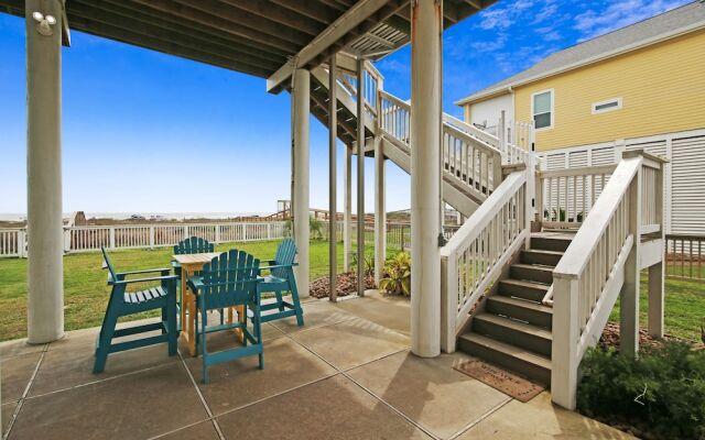 Enchanted Beachfront 3 Bedroom Home