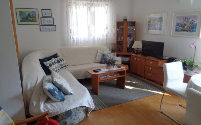 Spacious Bungalow near Sea in Medulin