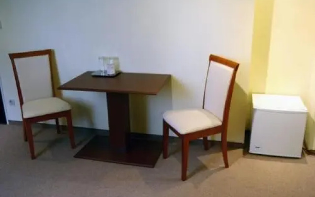 Apát Hotel és Étterem