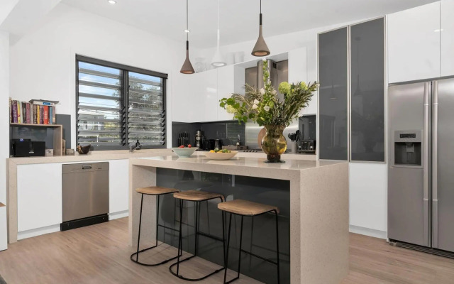 ARALUEN HOUSE Werri Beach 4pm Check Out Sundays