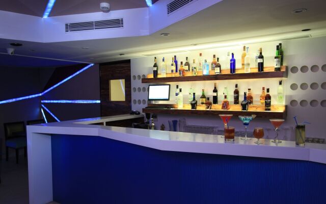 La Woods Hotel