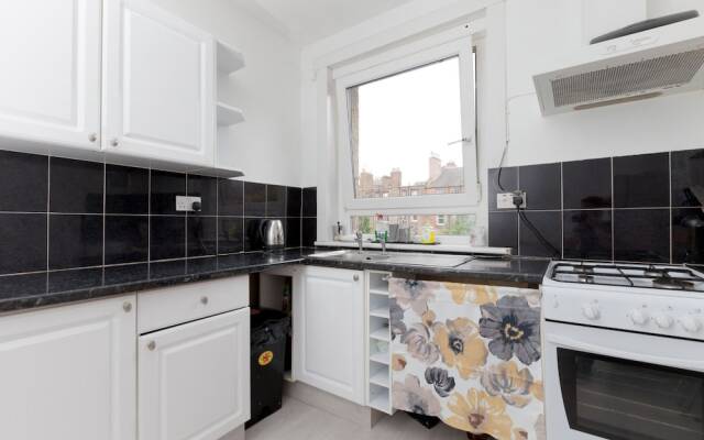 Leith Walk Gem! Lovely + Great Value - Sleeps 4