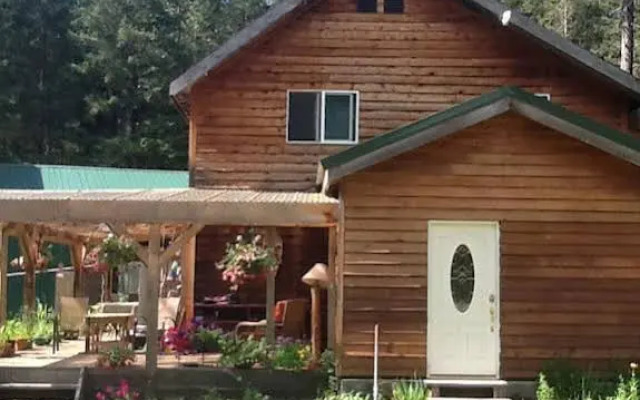 Wild Alaska Inn