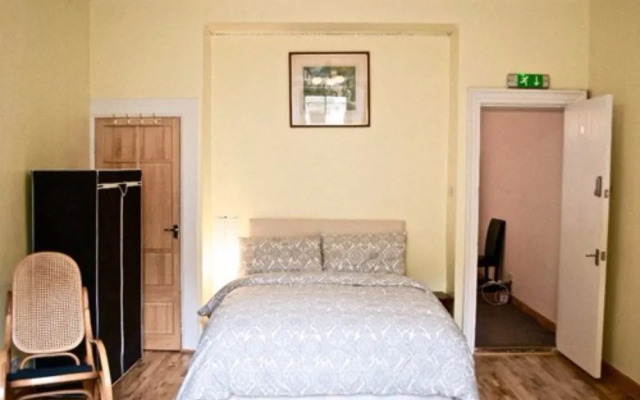 Centre Townhouse