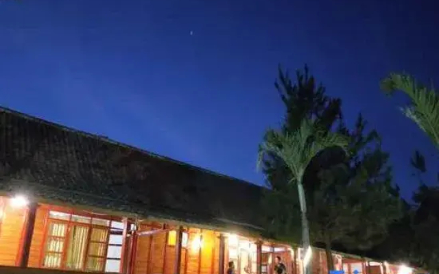 Villa Marindu and Glamping