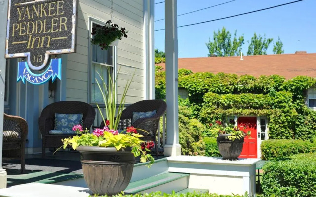 Yankee Peddler Inn