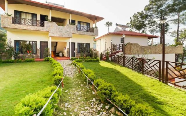Boros Resorts Binsar