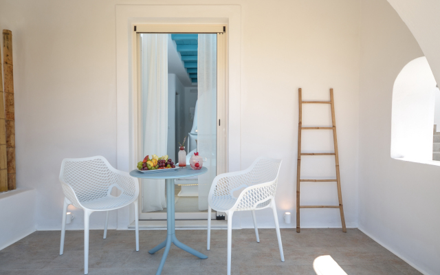 Naxos Euphoria Suites