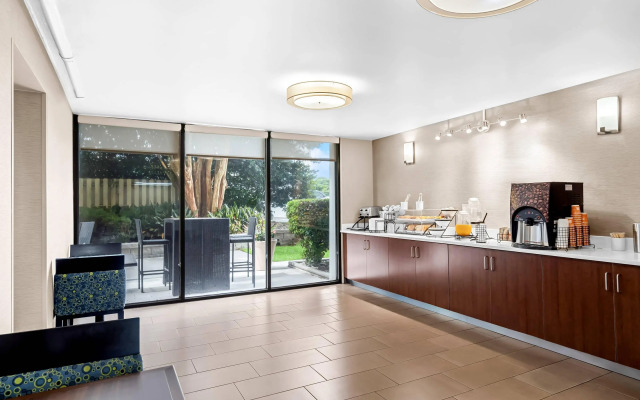 Comfort Inn University