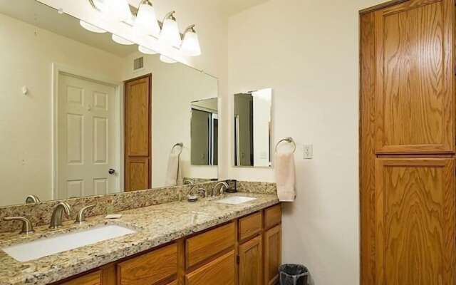 Royal Palm Condo By Signature Vacation Rentals