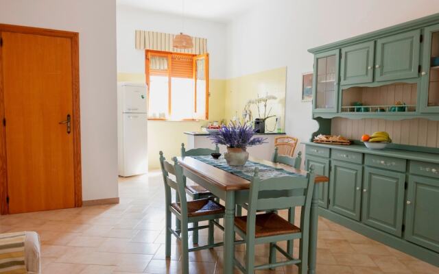 Villa Fil a by Pugliadamare