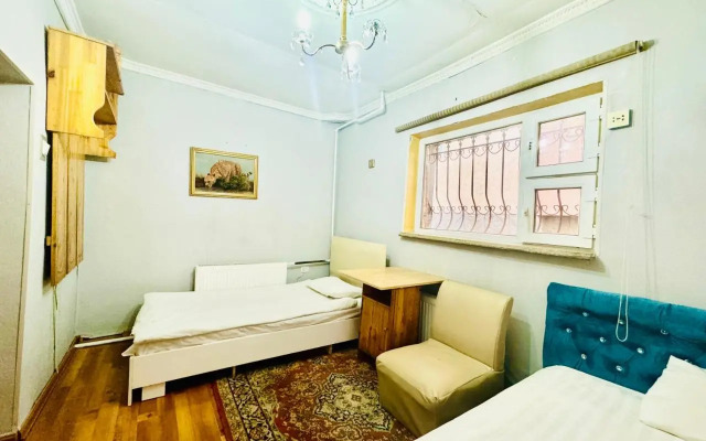 City Hostel & Tours