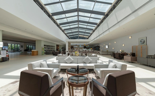 Garden Lane Meilan Airport