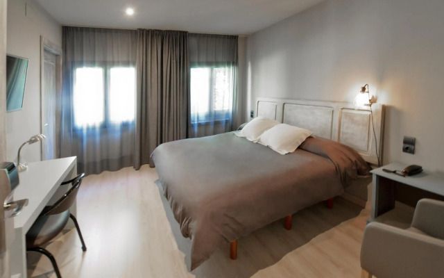 Hotel Jardi Apartaments