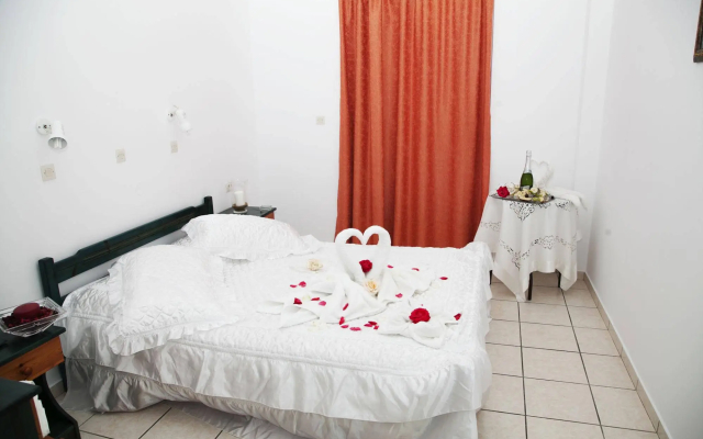 Athinoula Hotel