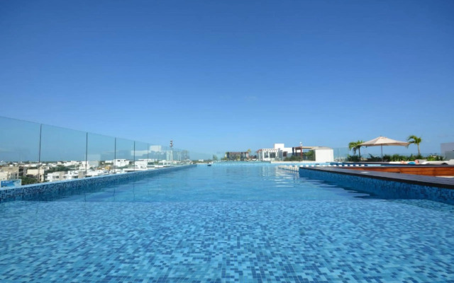 LUXURY APARTMENT STEPS FROM 5TH AV. By YEAH