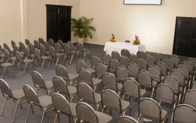 Breezes Puerto Plata Spa & Beach Resort