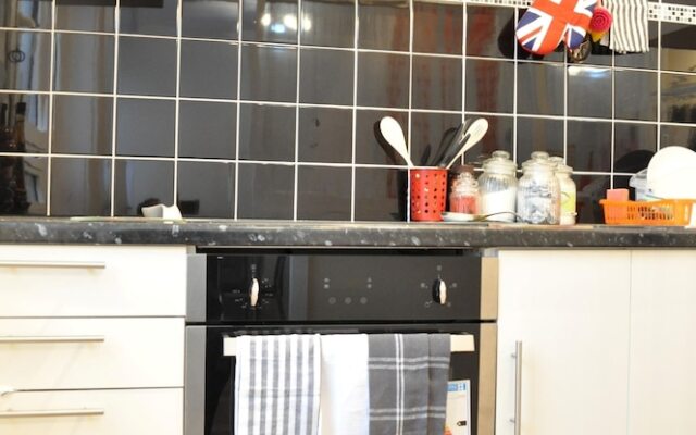 Fantastic 1 Bed in Trendy Peckham