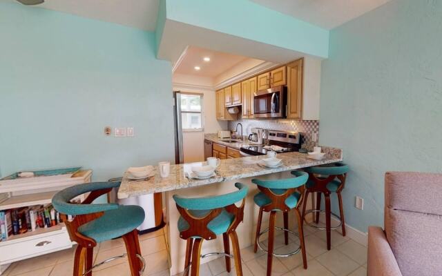 Jamaica Royale Beach Waves