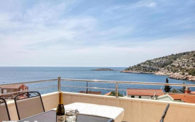 Mirka - With Heated Pool - H
