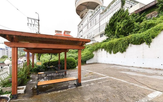Tongyeong Gaetbawi Pension