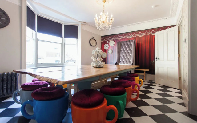 Wonderland House